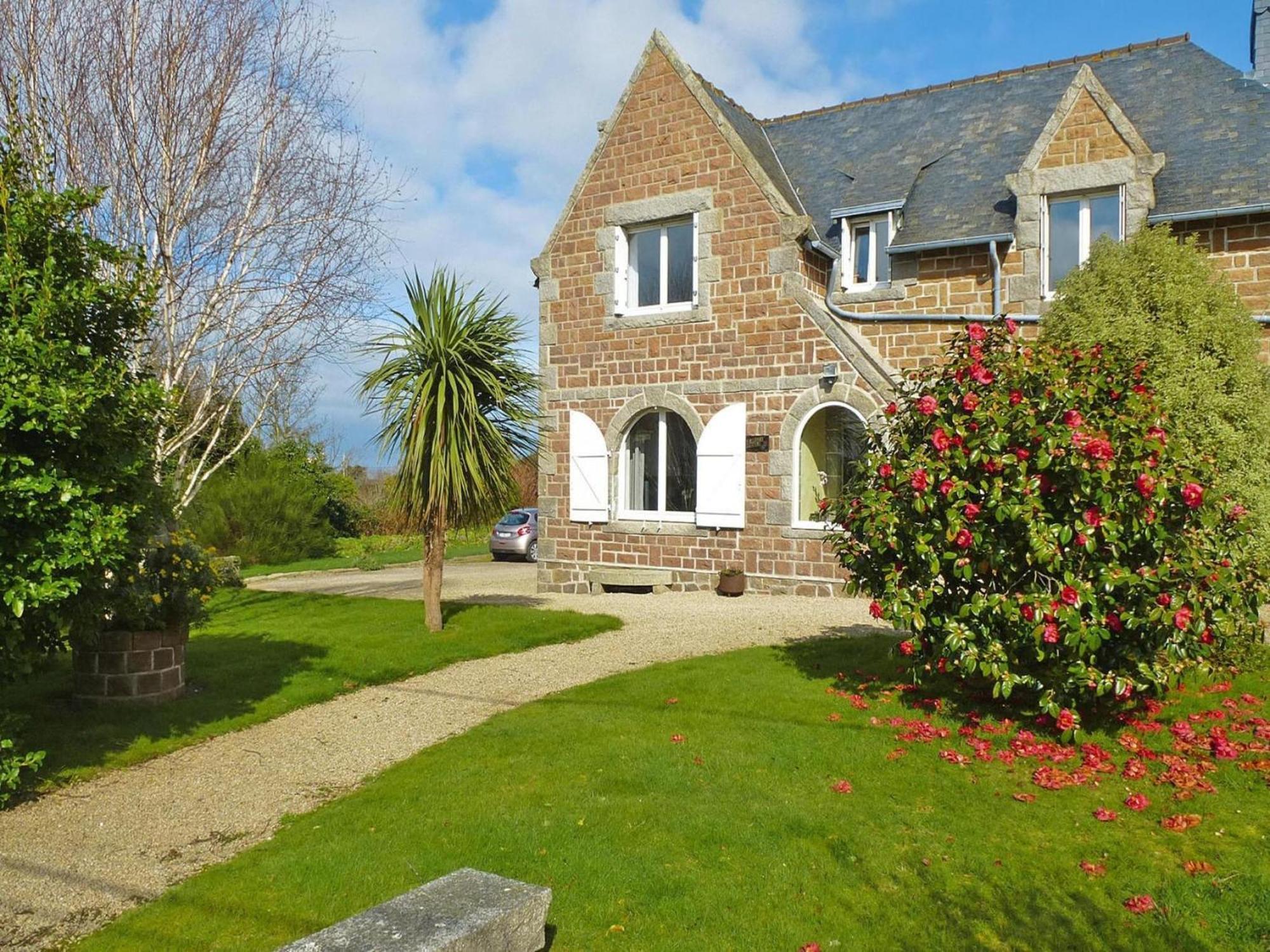 Holiday Home In A Quiet Location Near The Coast プルームール・ボドゥー エクステリア 写真
